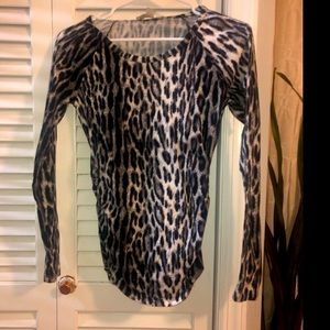 Side Ruched Black and White Cheetah Print Top